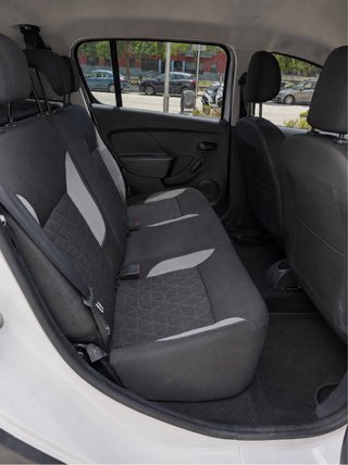 Dacia Sandero 2016 141000km  pegatina C