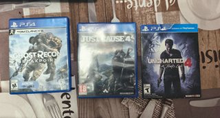 Consola PS4 Slim + Cables + Juegos (Mando regalo)