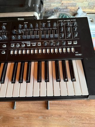 Roland System 8 Sintetizador