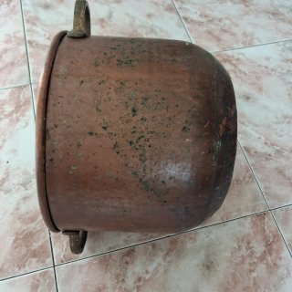 Caldero de cobre martillado