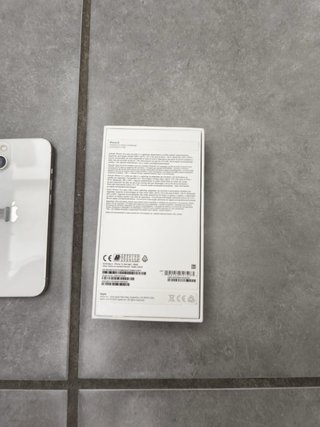 iPhone 13 Apple