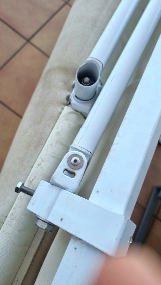 TOLDO beige de 3m de ancho x 2 metros largo USADO
