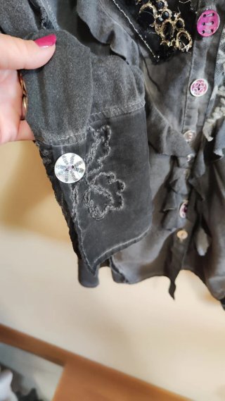Camicia vintage donna grigia molto particolare.