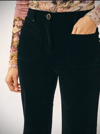 Pantalones acampanados de terciopelo