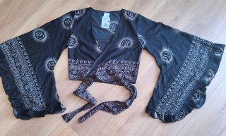 Blusa manga murciélago con estampado Om