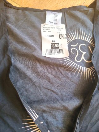 Blusa manga murciélago con estampado Om