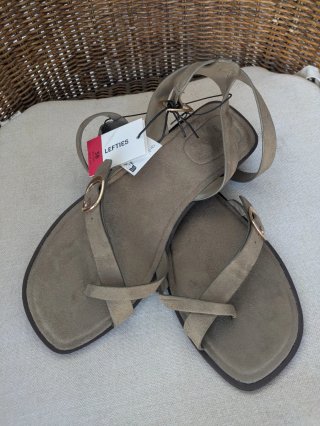 Sandalias marrones talla 38 nuevas a estrenar