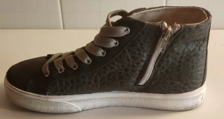 Scarpe Sneakers Alte Grigie e Bianche