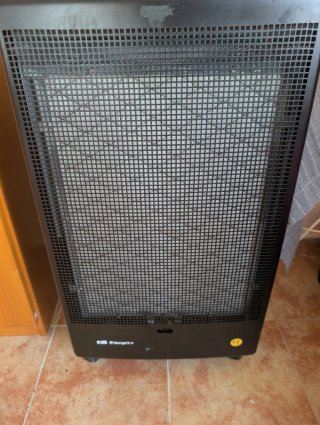 Estufa de gas Orbegozo negra