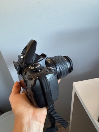 Nikon D3100 + Objetivo 18-55mm + Bolsa