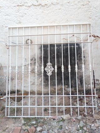 Reja blanca acero macizo