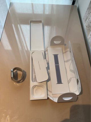 Apple Watch Series 10 46mm GPS + Celular Plata