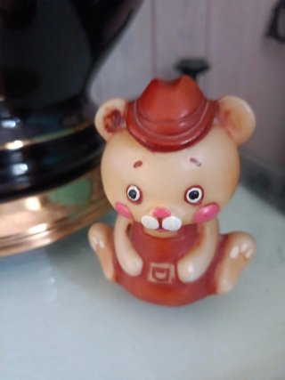 Oso de goma vintage vaquero