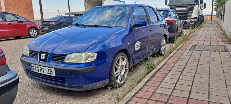 SEAT Cordoba 2000 - foto 1