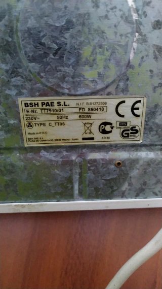 Calentador Ufesa 600W