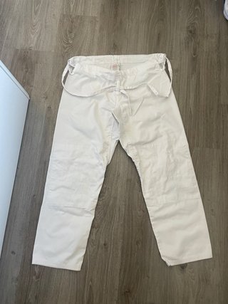 Traje de Judo Blanco + Cinturones blanco y amaril