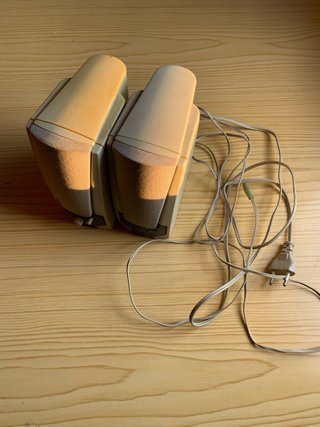 Altavoces Saturn PC Vintage Beige