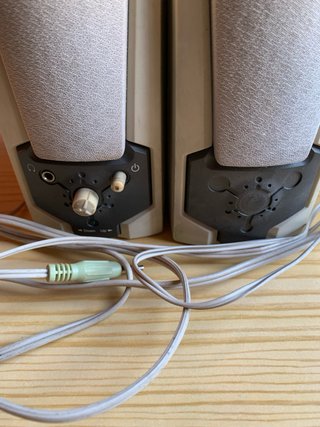 Altavoces Saturn PC Vintage Beige