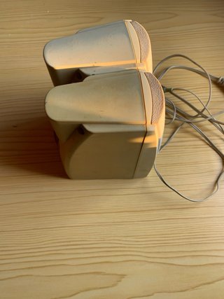 Altavoces Saturn PC Vintage Beige