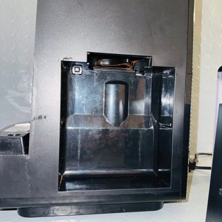 Macchina da caffè Krups Essential con macinacaffè YY8135FD guasta