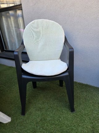 Mesa jardín, 6 sillas y sombrilla