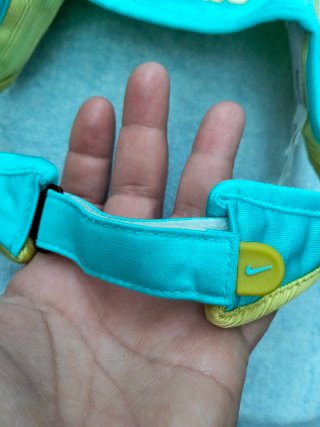 Visera Nike Vintage Cheer Turquesa y Amarilla
