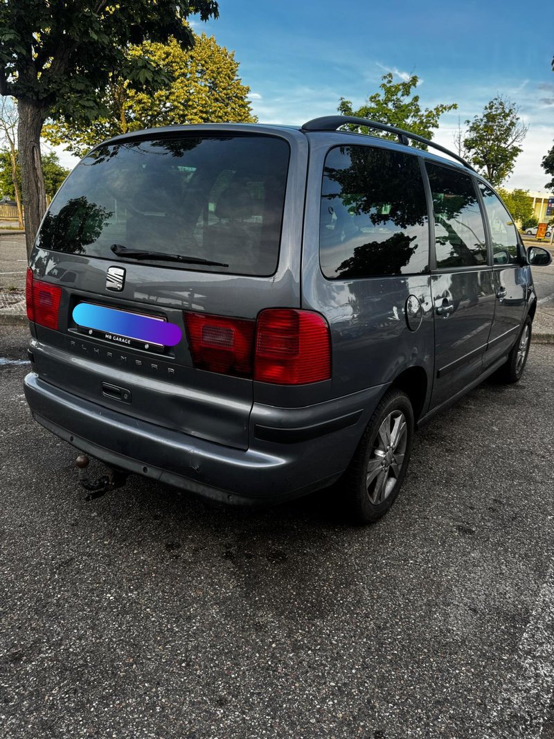 SEAT Alhambra 2010 - foto 1
