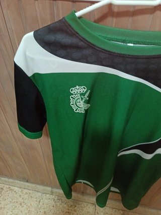 Camiseta técnica Geopol Negra y Verde