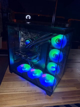 PC Gamer RTX 4060 + i7 13700F