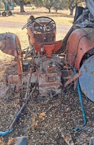Tractor Ebro 160-D.