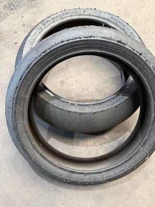 Dunlop D212 Slick Neumático