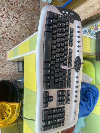 Teclado Creative Plata y Negro