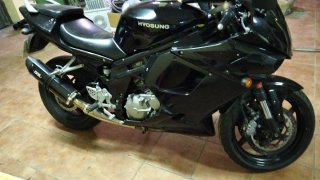 Hyosung Sportbike Negra