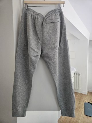 Pantalón jogger Nike gris