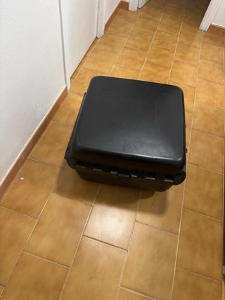 Baúl de moto para repartidor