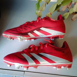 Botas de fútbol Adidas Predator Rojas talla 34