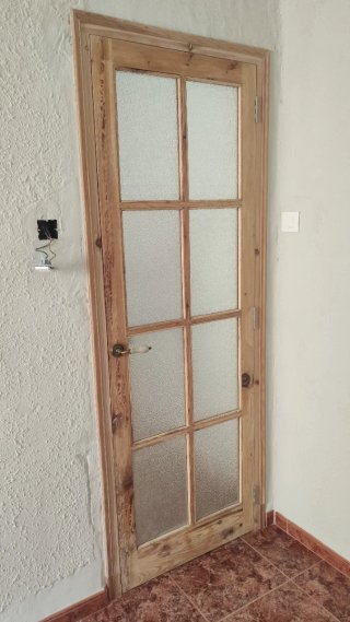 Puerta de interior de madera