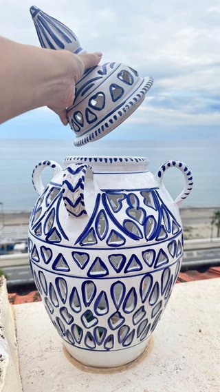 Coppia Vasi Ceramica Traforati Blu Bianchi