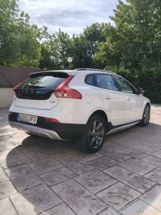 Volvo V40 2015