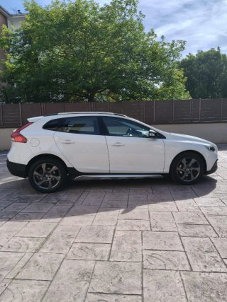 Volvo V40 2015