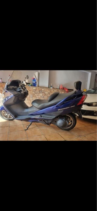 Suzuki Burgman 250  Azul
