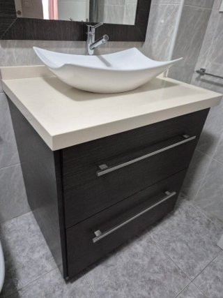 Conjunto de mueble y armario baño wengue