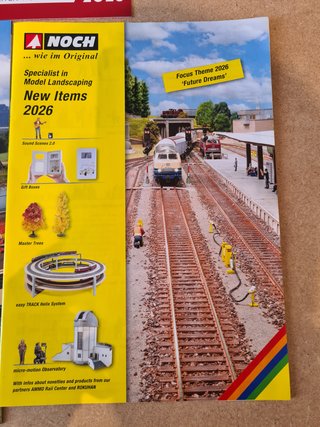 Revista Club Electrotren 104 y catálogos modelismo
