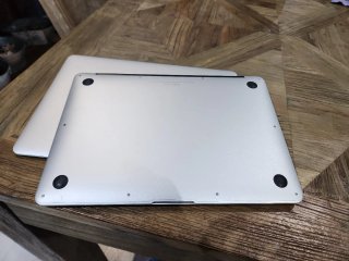 MacBook Air 2017 Plata. Tengo 2