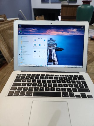 MacBook Air 2017 Plata. Tengo 2