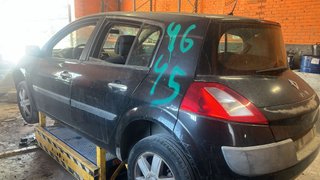 Renault Megane II Berlina 5P Despiece