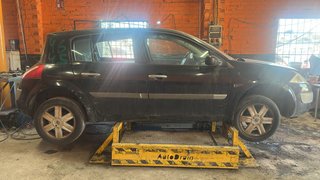 Renault Megane II Berlina 5P Despiece