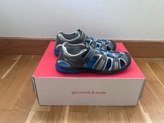Sandalias cerradas Primigi, talla 34