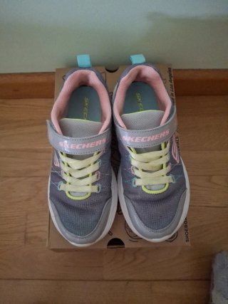 Tenis Skechers Talla 33 Niña