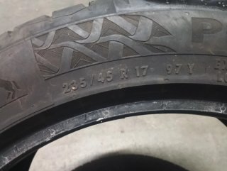 Neumáticos 235/45/17-97Y